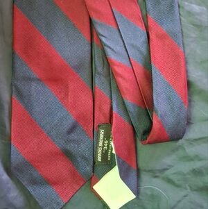 Brooks Brothers Bold Red and Navy Striped Tie